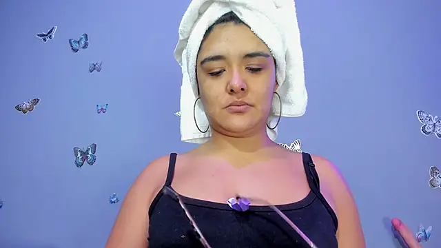 Kaira mosse online show from December 2025 11:41:01 AM