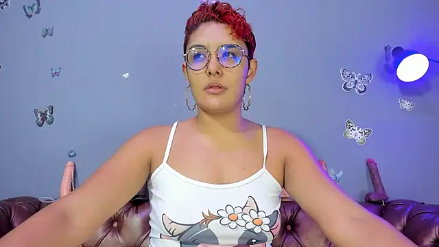 Kaira mosse online show from February 2026 12:06:02 PM