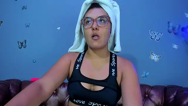 Kaira mosse online show from June 2026 11:53:01 AM