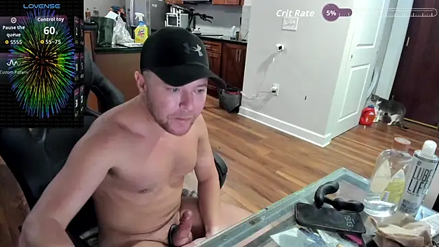 Snapshot of aaron_s_x chatting on October 2025 11:14:02 PM aaron s x online show from October 2025 11:14:02 PM