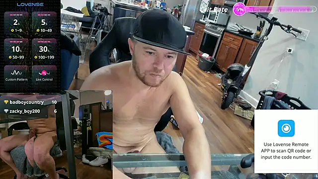 Snapshot of aaron_s_x chatting on November 2025 02:01:02 AM aaron s x online show from November 2025 02:01:02 AM