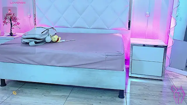 Snapshot of Brendda_tay chatting on February 2026 03:22:02 AM Brendda tay online show from February 2026 03:22:02 AM