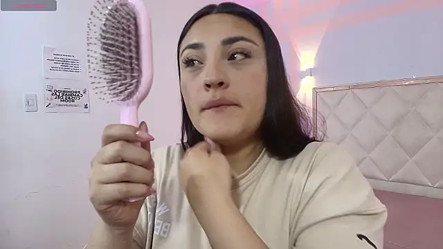 Snapshot of Brendda_tay chatting on February 2026 03:35:02 AM Brendda tay online show from February 2026 03:35:02 AM