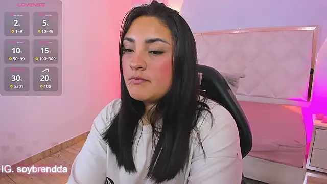 Snapshot of Brendda_tay chatting on March 2026 08:26:33 AM Brendda tay online show from March 2026 08:26:33 AM