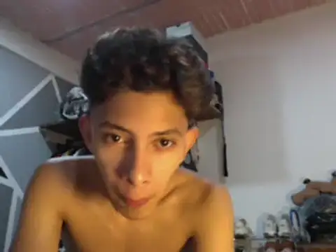 Snapshot of ferchitibellako chatting on December 2024 06:17:02 AM ferchitibellako online show from December 2024 06:17:02 AM