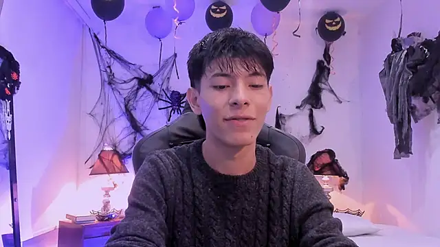 Snapshot of alexandersawyer chatting on October 2025 12:17:02 PM alexandersawyer online show from October 2025 12:17:02 PM