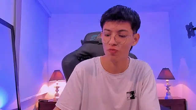 Snapshot of alexandersawyer chatting on December 2025 09:35:02 AM alexandersawyer online show from December 2025 09:35:02 AM