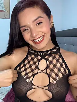 Melanyprada online show from May 2026 04:19:01 AM