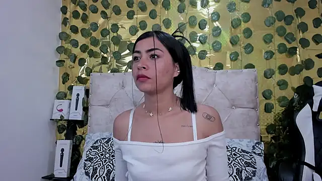 Snapshot of cristalconnorr chatting on December 2024 05:19:02 PM cristalconnorr online show from December 2024 05:19:02 PM
