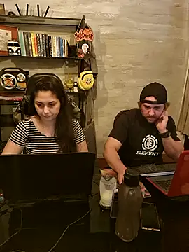 Snapshot of CoelhinhaGostosa chatting on October 2025 05:59:01 AM CoelhinhaGostosa online show from October 2025 05:59:01 AM