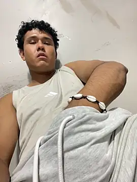 Snapshot of Brencuz chatting on September 2025 03:52:01 AM Brencuz online show from September 2025 03:52:01 AM