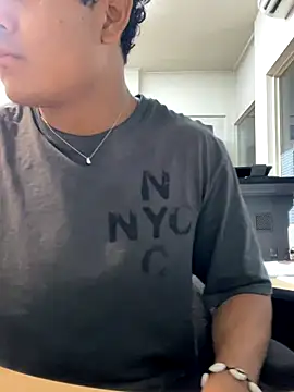 Snapshot of Brencuz chatting on September 2025 03:57:01 PM Brencuz online show from September 2025 03:57:01 PM