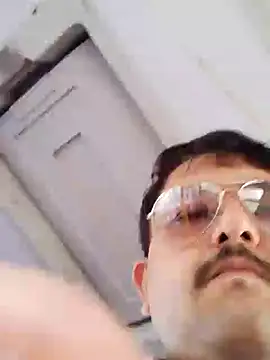 Akhil3290 online show from January 2025 11:34:02 AM