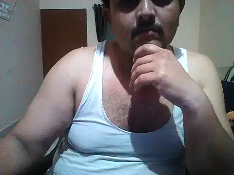Akhil3290 online show from May 2026 06:05:01 PM