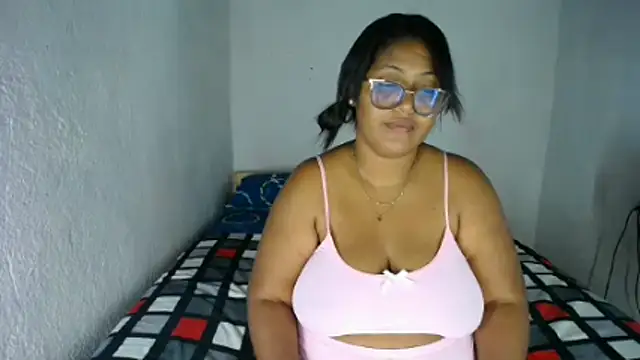 Snapshot of miajoseph_ chatting on January 2026 03:53:01 AM miajoseph online show from January 2026 03:53:01 AM