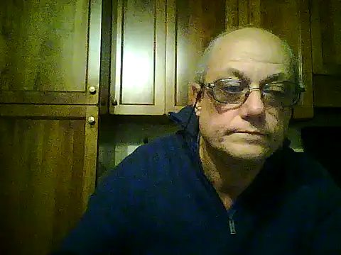 Snapshot of gianbragallini chatting on December 2025 11:32:02 PM gianbragallini online show from December 2025 11:32:02 PM