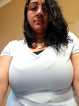 paulinaDiaz1 online show from May 2026 04:56:02 PM