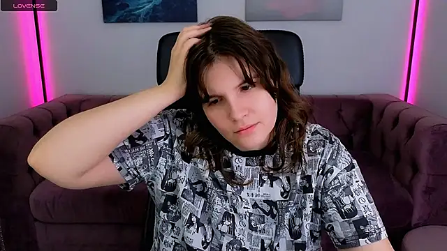 Snapshot of Ruyjin_Choi chatting on September 2025 10:18:01 AM Ruyjin Choi online show from September 2025 10:18:01 AM