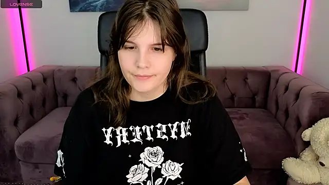 Snapshot of Ruyjin_Choi chatting on October 2025 10:29:01 AM Ruyjin Choi online show from October 2025 10:29:01 AM