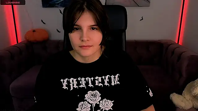 Snapshot of Ruyjin_Choi chatting on October 2025 10:14:02 AM Ruyjin Choi online show from October 2025 10:14:02 AM