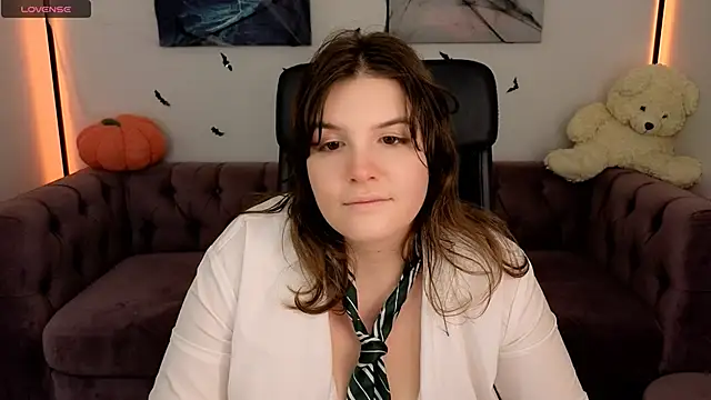 Snapshot of Ruyjin_Choi chatting on October 2025 11:25:01 AM Ruyjin Choi online show from October 2025 11:25:01 AM