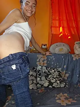 HelenHoltz online show from April 2026 03:10:02 PM
