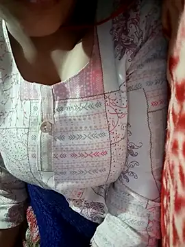 Snapshot of Avantika19 chatting on March 2025 09:40:02 AM Avantika19 online show from March 2025 09:40:02 AM