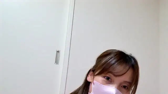 Snapshot of caro-caro chatting on November 2025 04:38:02 PM caro-caro online show from November 2025 04:38:02 PM