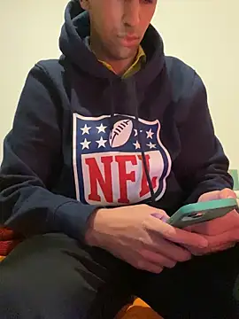 bomber0507 online show from February 2026 09:33:02 PM