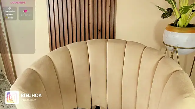 kenayfox online show from January 2025 05:32:01 AM