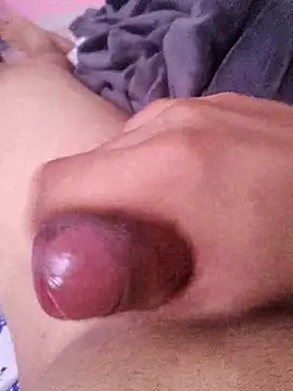 Fee096 online show from December 2025 05:55:02 PM