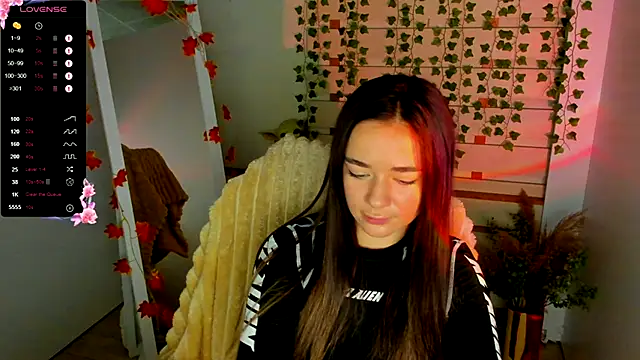 Bella XO online show from October 2025 07:18:02 AM