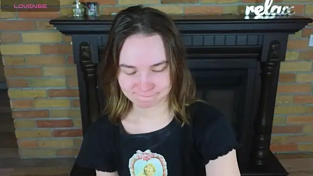 Snapshot of Ellie_Sunset chatting on March 2026 08:40:01 AM Ellie Sunset online show from March 2026 08:40:01 AM