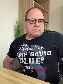 coupleLatinaLovers online show from January 2025 12:31:01 PM