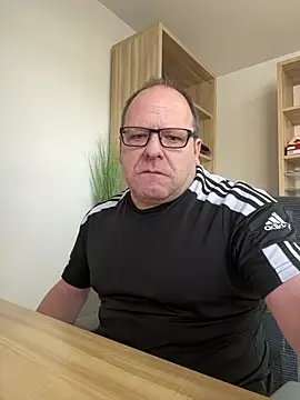 coupleLatinaLovers online show from January 2025 11:04:02 AM