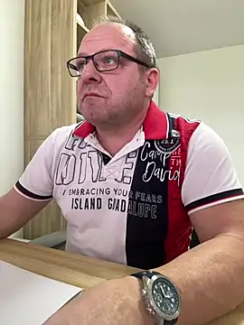 Snapshot of coupleLatinaLovers chatting on March 2026 08:29:02 AM coupleLatinaLovers online show from March 2026 08:29:02 AM