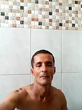 morenogato100 online show from October 2025 05:01:01 PM