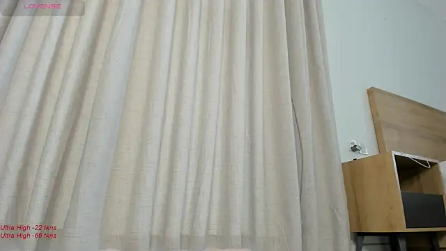 Snapshot of yumisunn chatting on February 2025 03:44:01 AM yumisunn online show from February 2025 03:44:01 AM