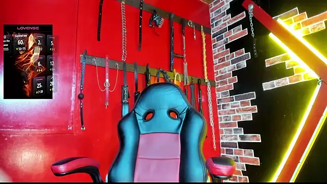 sascha castillo online show from February 2026 07:07:01 PM