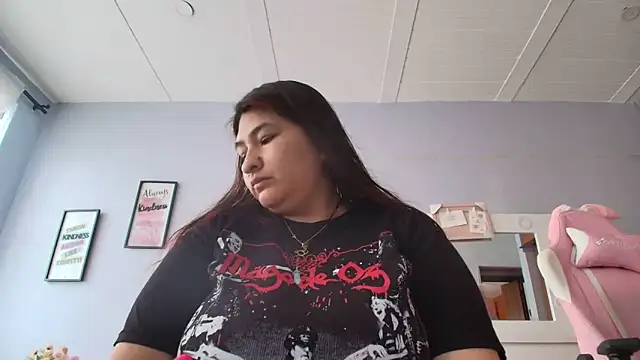  69HONRY online show from December 2024 01:14:01 PM