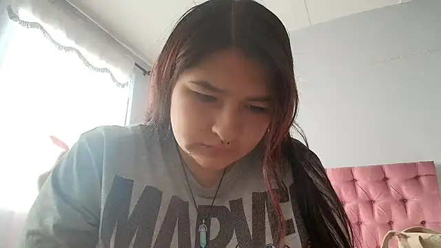  69HONRY online show from February 2025 01:09:02 PM