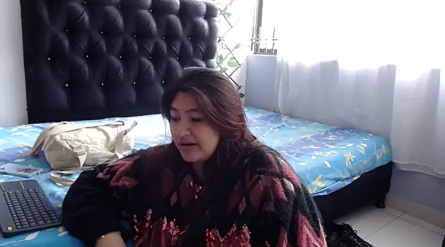  69HONRY online show from February 2025 01:33:02 PM