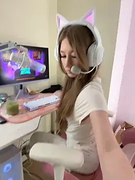 your girl next door online show from October 2025 01:58:01 PM