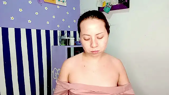 PetiteIvoryQueen19 online show from June 2026 04:58:02 AM