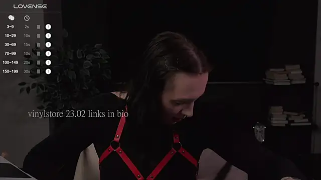 vinylstore online show from February 2025 04:24:02 PM