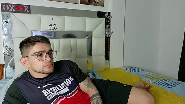 Sexy Alejandro  online show from January 2025 02:42:02 PM