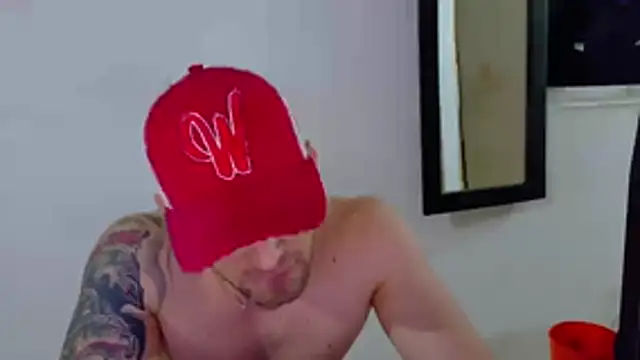 Sexy Alejandro  online show from November 2025 12:43:01 AM