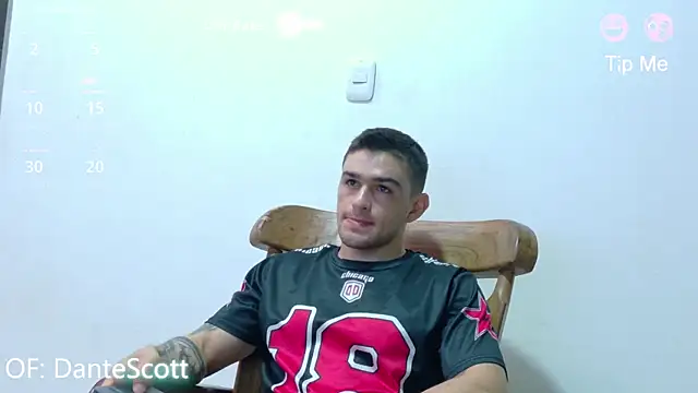 Sexy Alejandro  online show from April 2026 12:00:02 PM