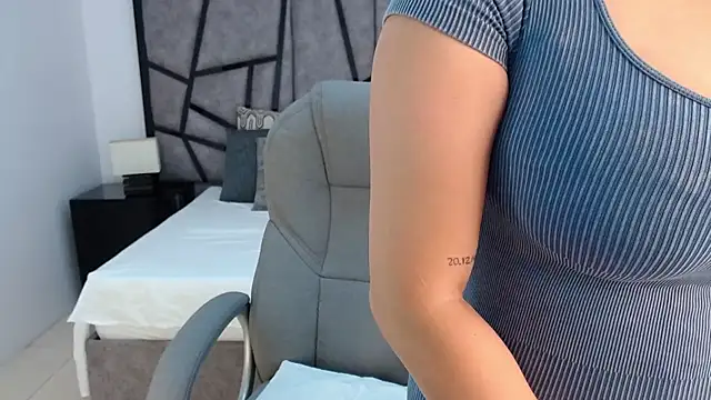 Snapshot of adhara_cortez chatting on March 2026 08:20:01 PM adhara cortez online show from March 2026 08:20:01 PM