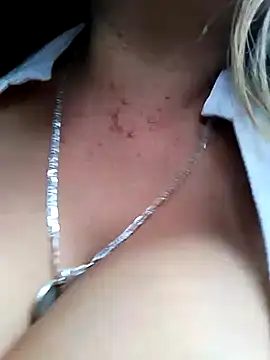 Laura-Hernandez online show from December 2024 06:32:02 PM